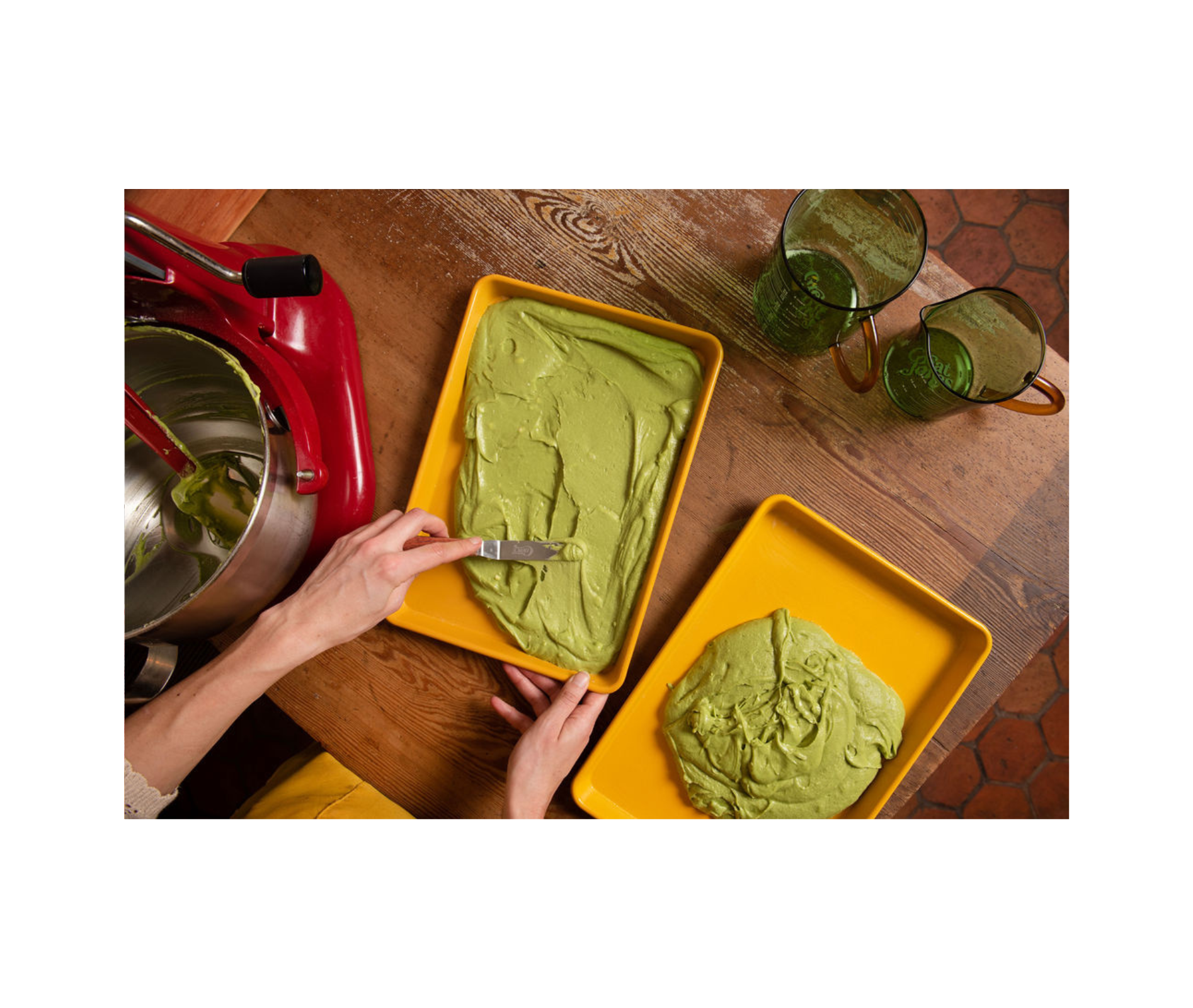03-holy-sheet-mustard-lifestyle.png